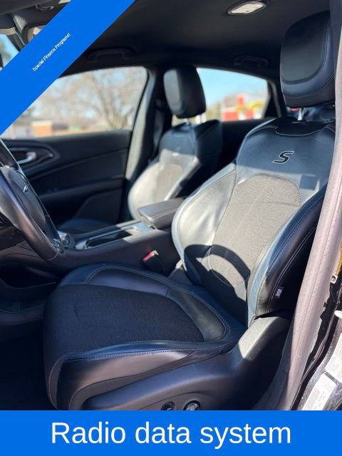 Used 2016 Chrysler 200 S image 12