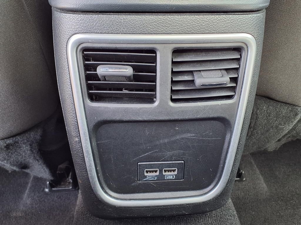 Used 2023 Dodge Charger SXT RWD image 16