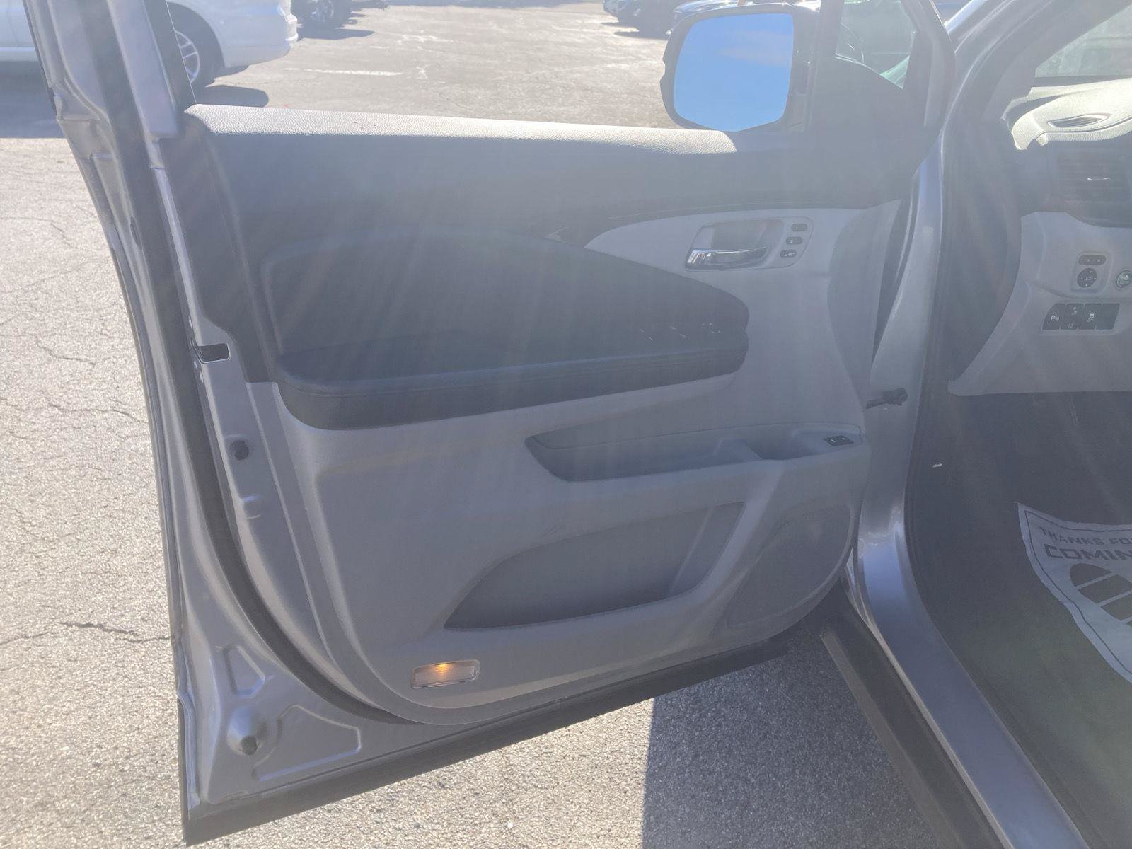 Used 2019 Honda Pilot Touring image 11
