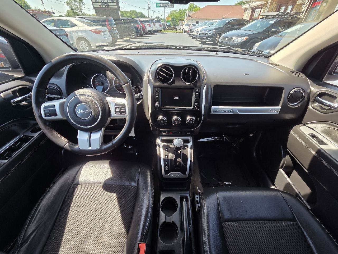 Used 2017 Jeep Compass Latitude AWD/4WD image 21