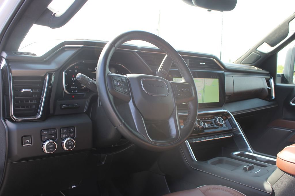 Used 2025 GMC Sierra 2500 Denali Ultimate image 26