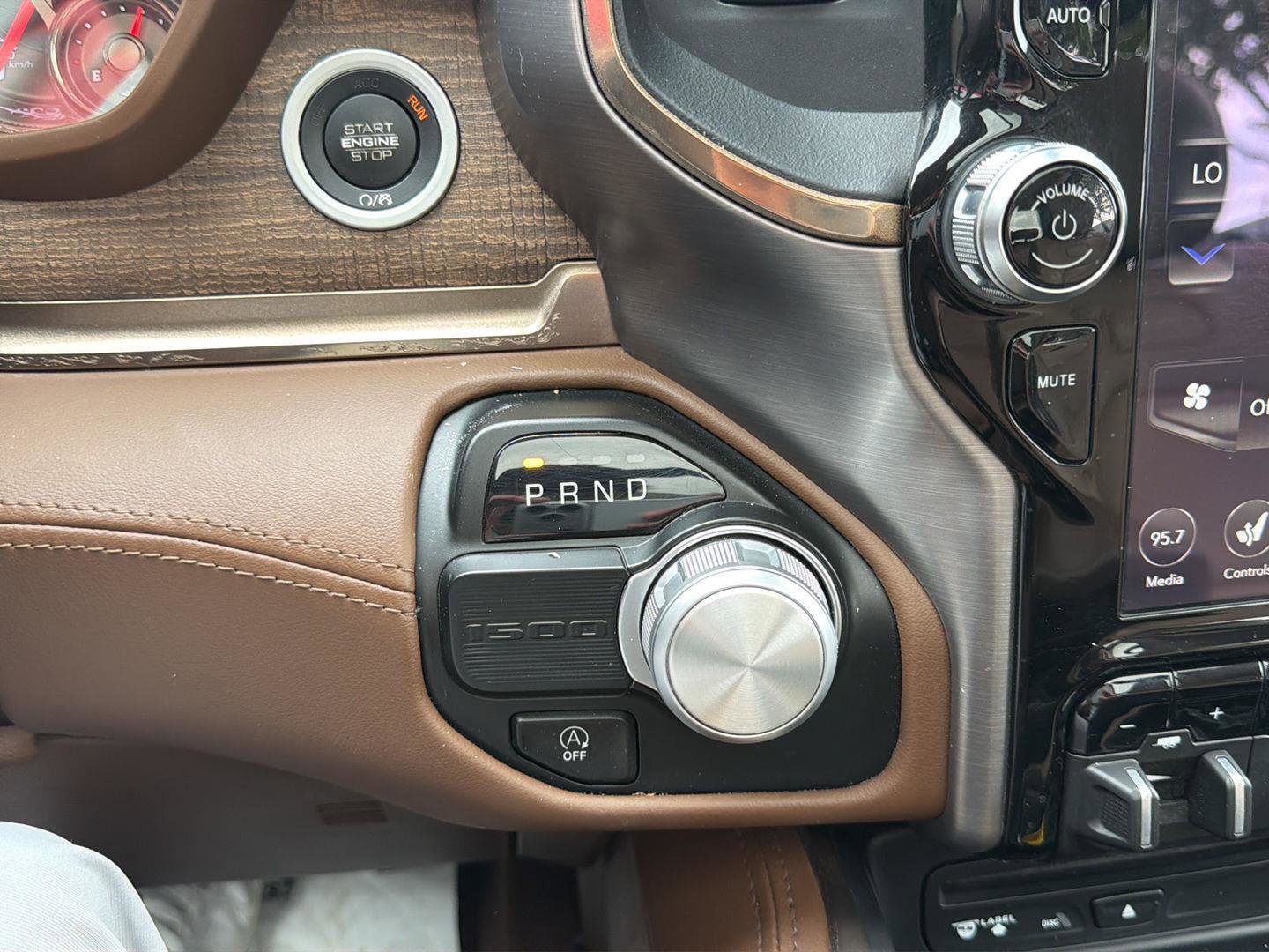 Used 2019 RAM 1500 Limited RWD image 31