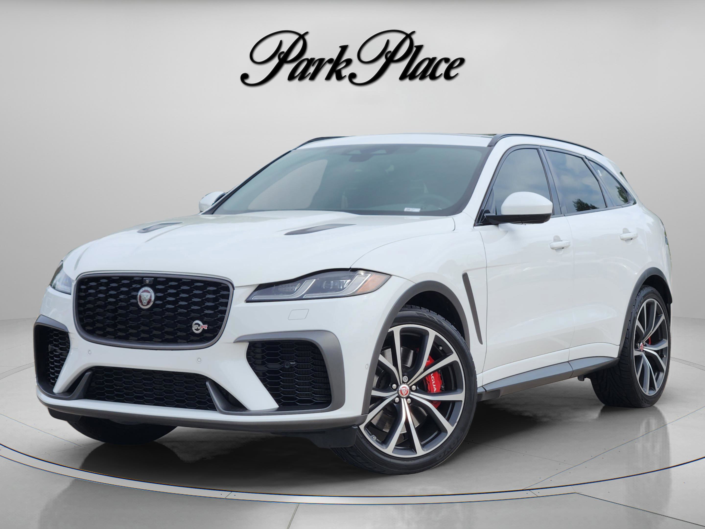 Used 2022 Jaguar F-PACE SVR image 1