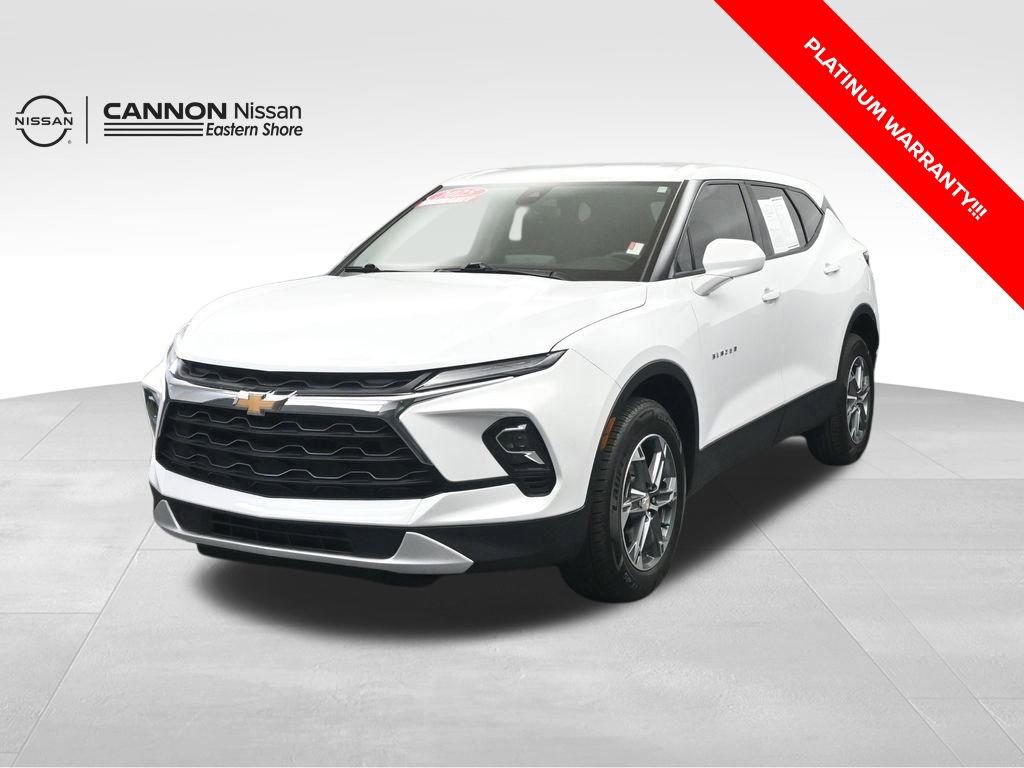 Used 2025 Chevrolet Blazer LT image 1