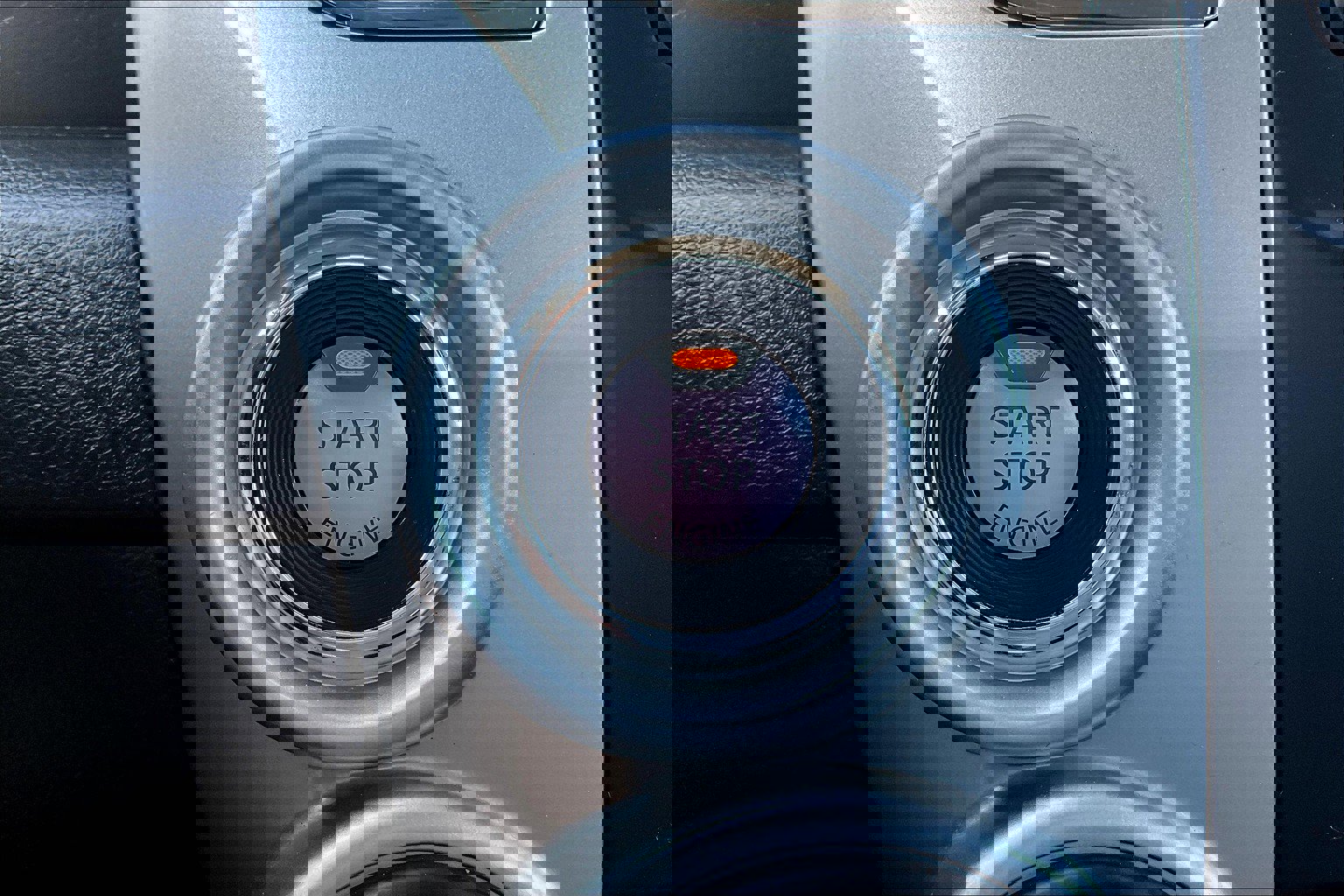 Used 2021 Nissan Titan SV w/ SV Convenience Package image 22