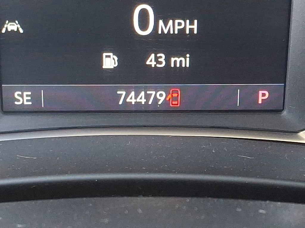 Used 2023 GMC Terrain SLT image 19