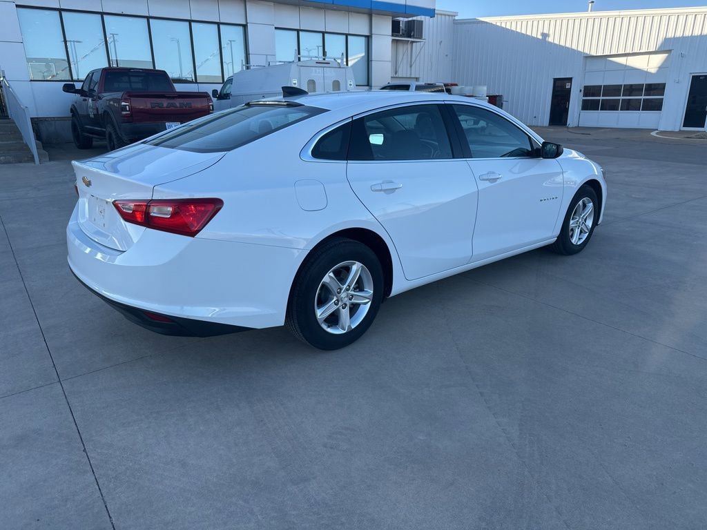 Used 2025 Chevrolet Malibu LS image 30