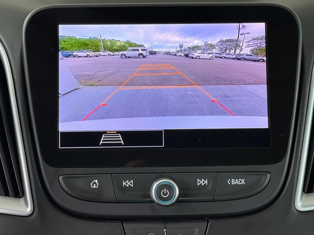 Used 2023 Chevrolet Malibu LS FWD image 33