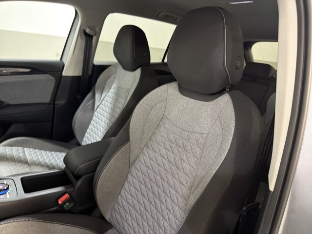 Certified 2025 Volkswagen Tiguan S AWD/4WD image 13