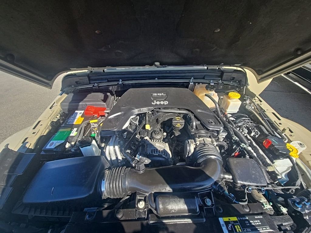 Used 2020 Jeep Gladiator Overland image 11