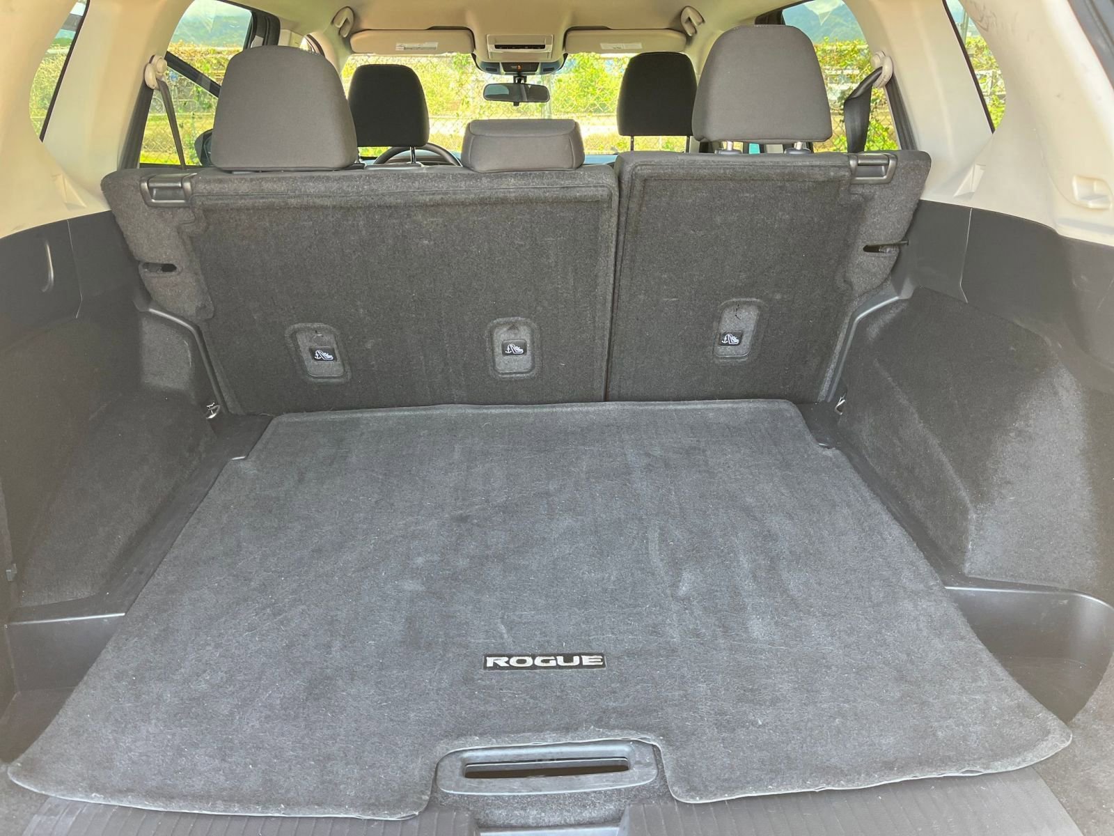 Used 2023 Nissan Rogue S image 30