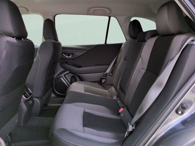 Used 2025 Subaru Outback Premium AWD/4WD image 10