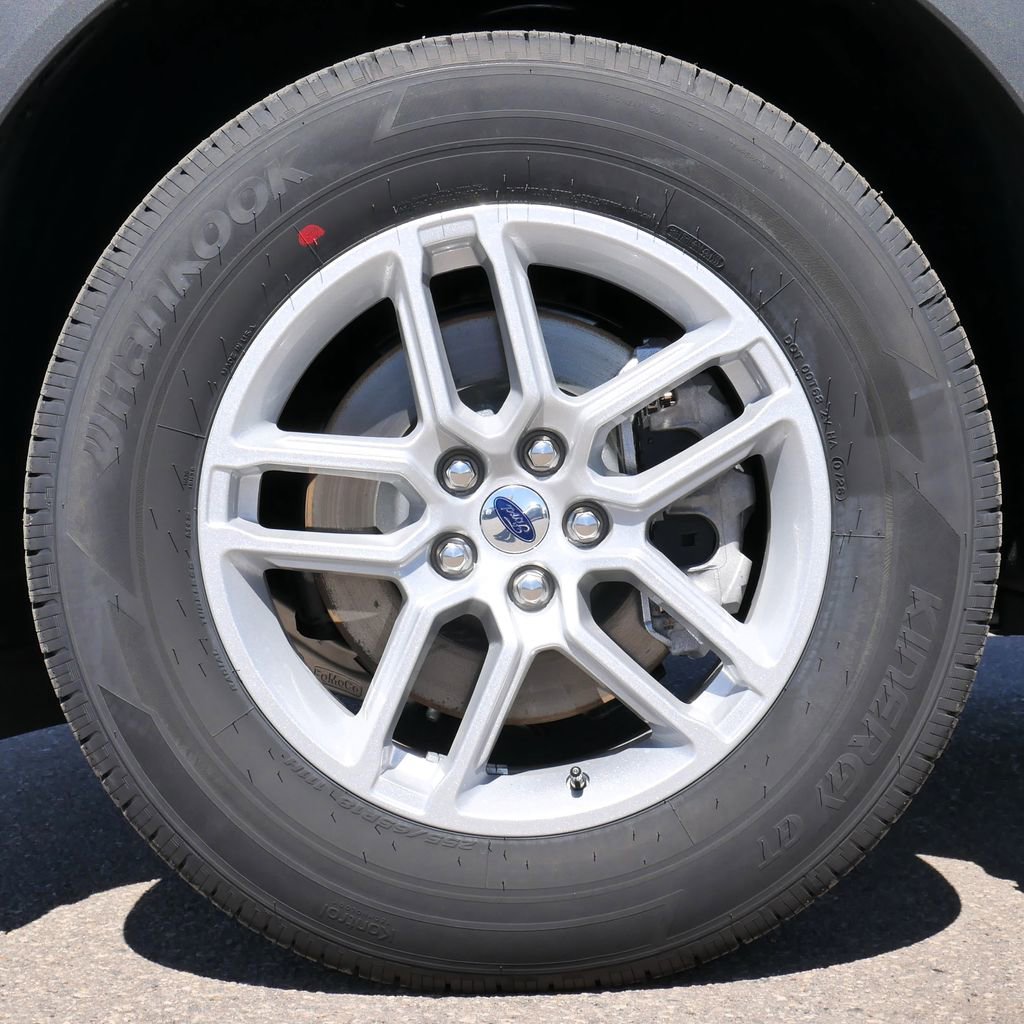 New 2026 Ford Explorer Active image 16