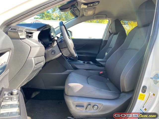 Used 2022 Toyota Venza LE image 24