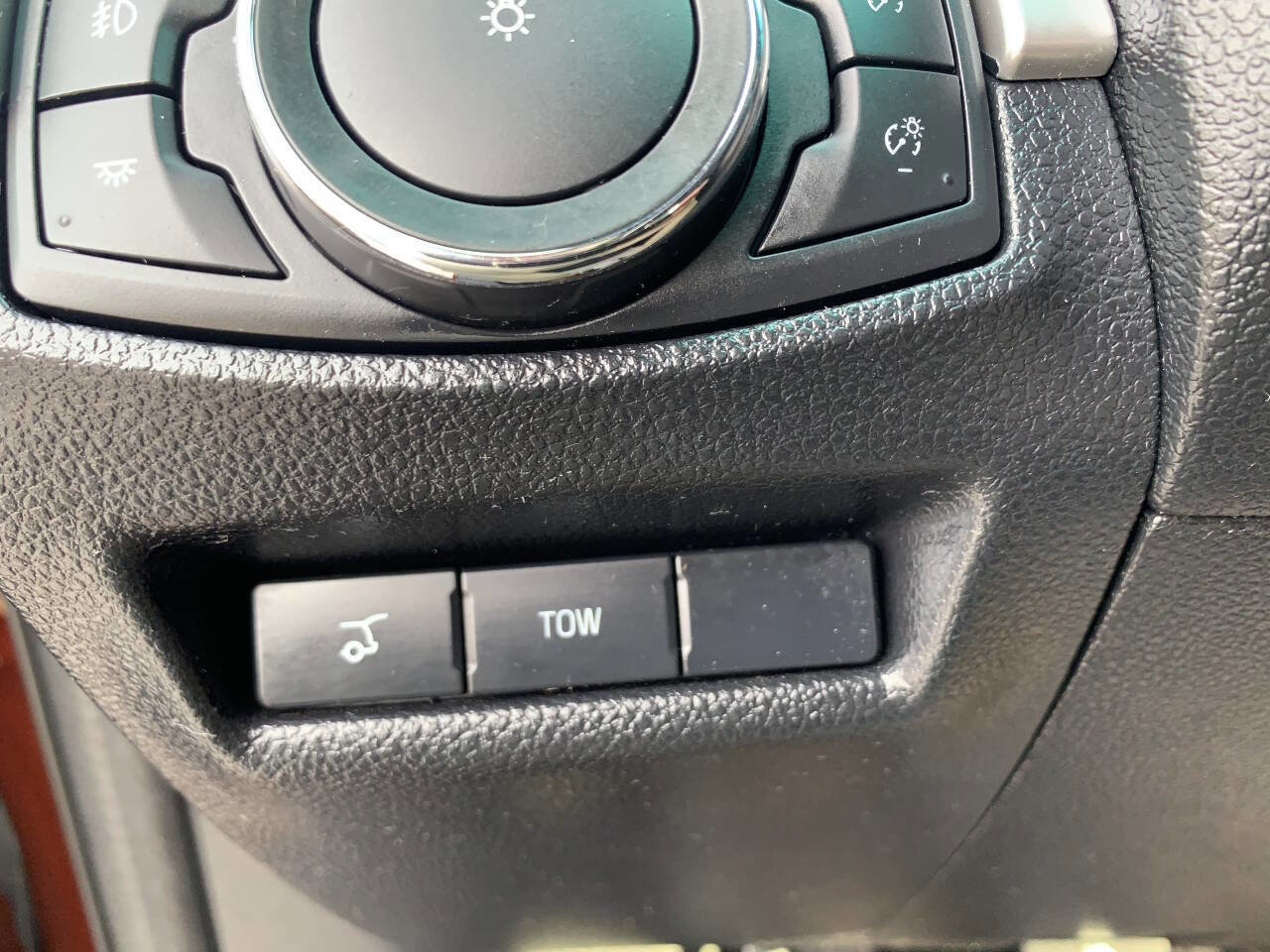 Used 2016 Ford Explorer XLT w/ Equipment Group 202A image 30