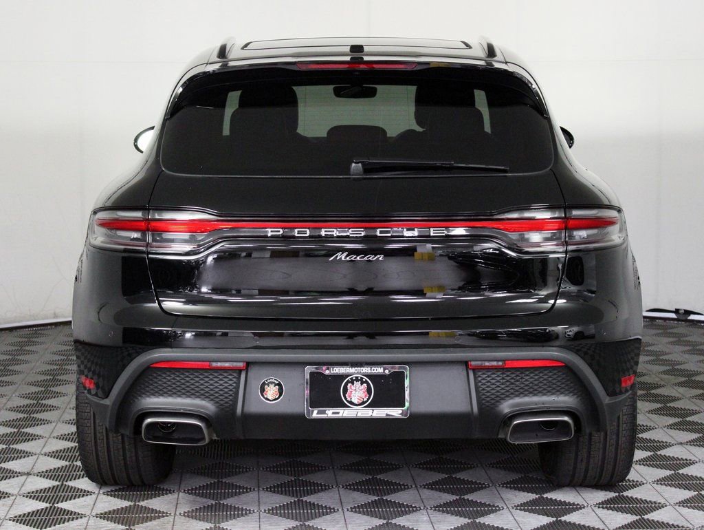 Certified 2025 Porsche Macan image 6