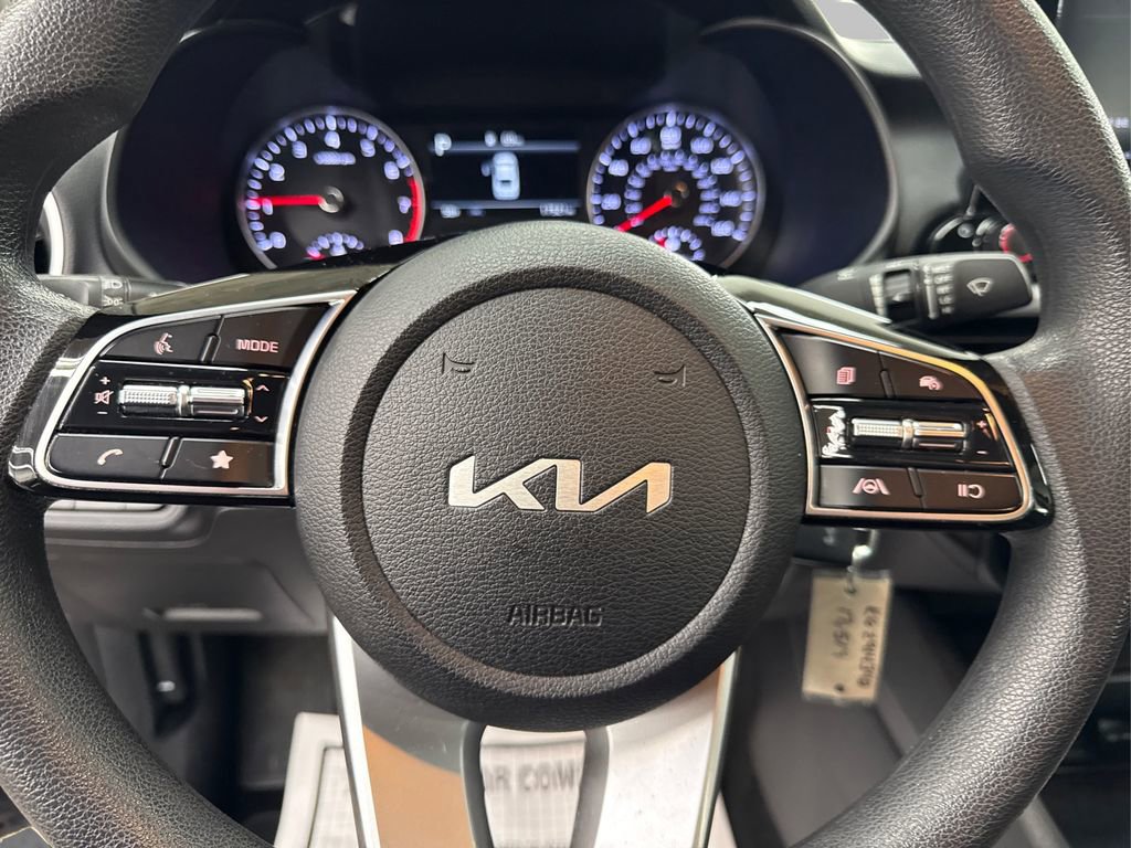Used 2022 Kia Forte LXS image 24