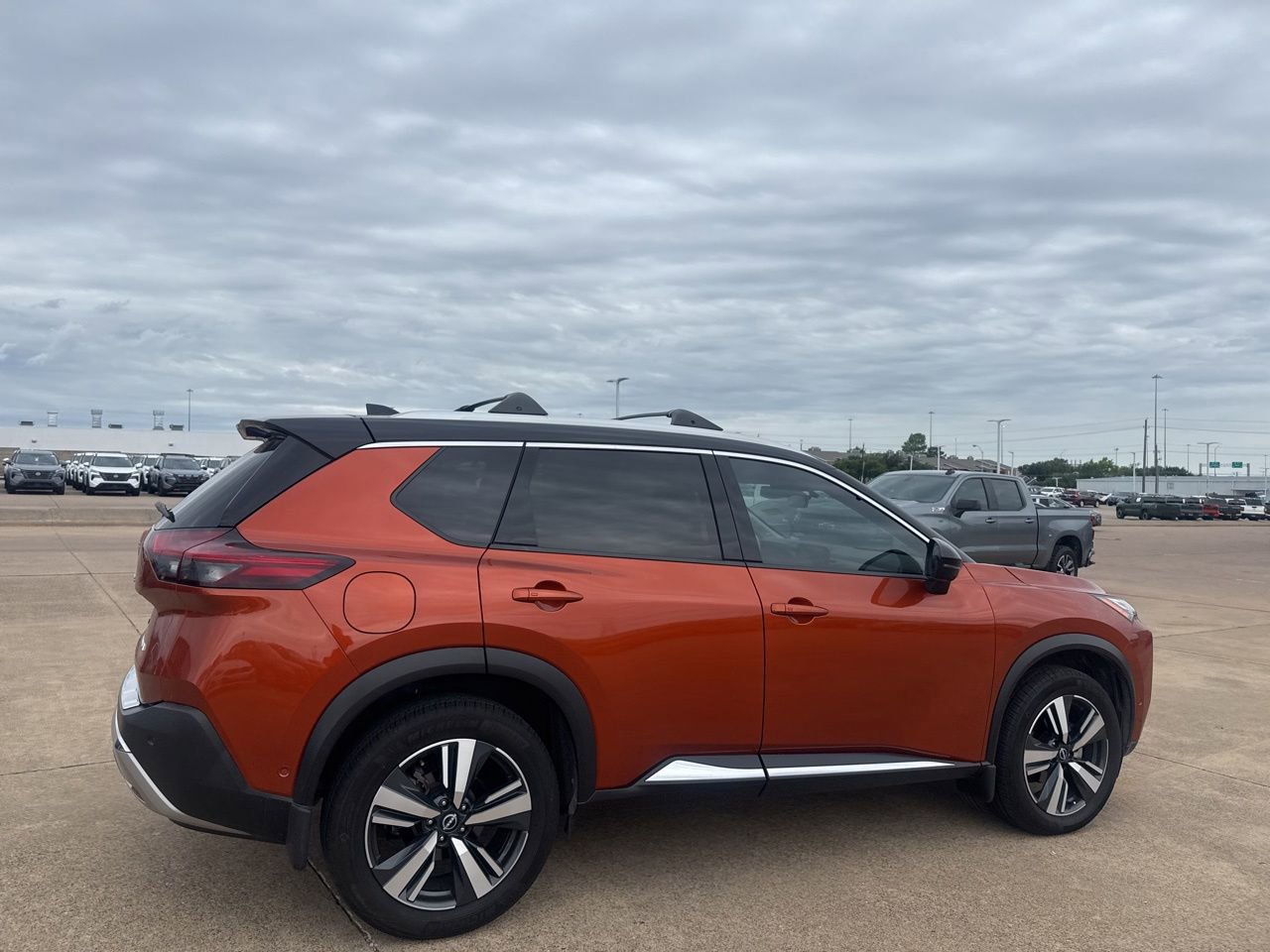 Certified 2023 Nissan Rogue Platinum w/ Platinum Premium Package FWD image 22