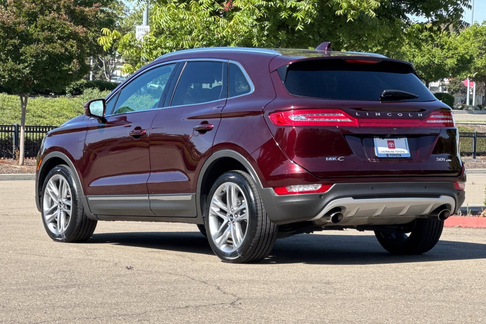 Used 2017 Lincoln MKC Reserve AWD/4WD image 6
