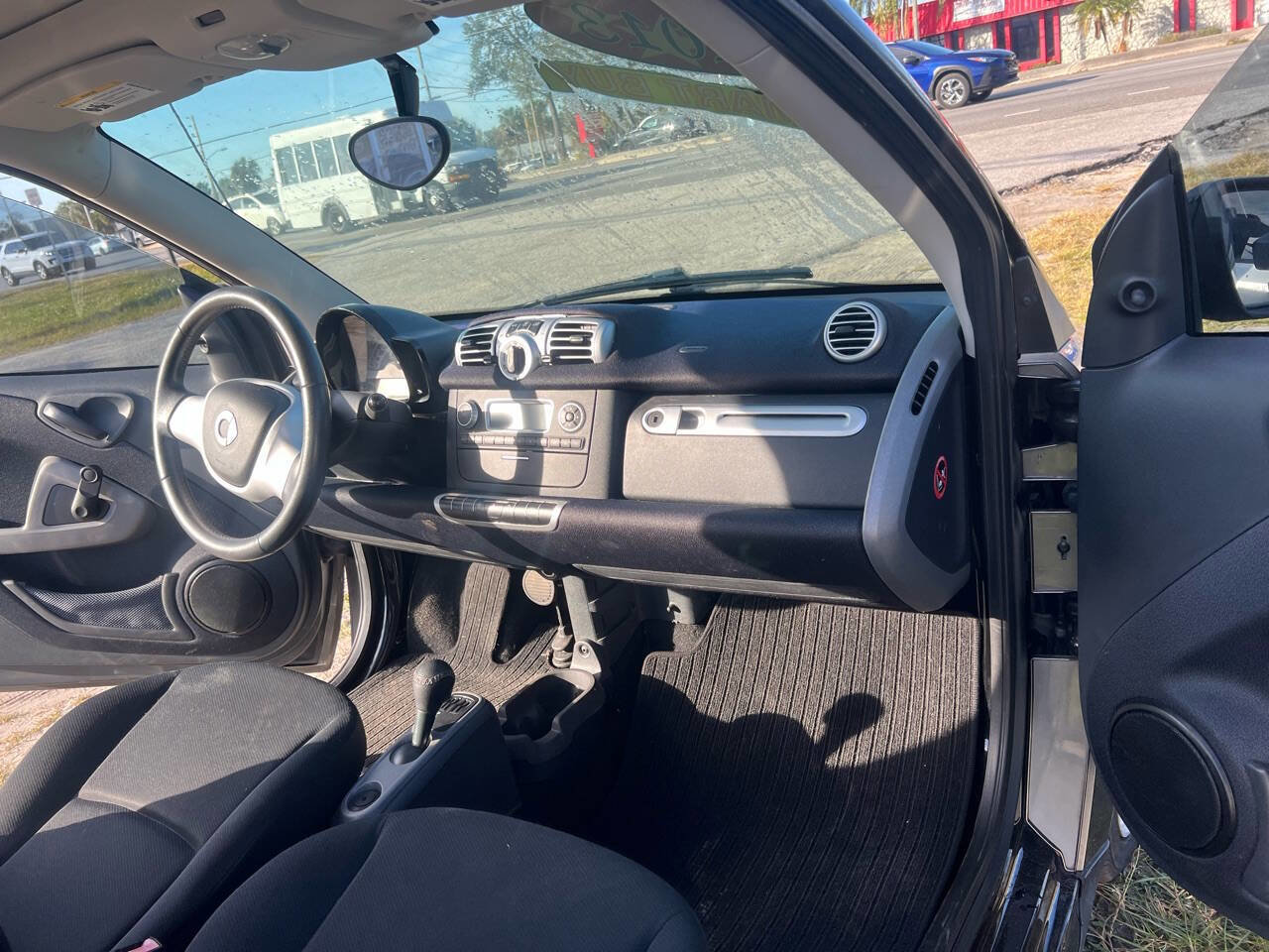 Used 2013 smart fortwo passion image 8