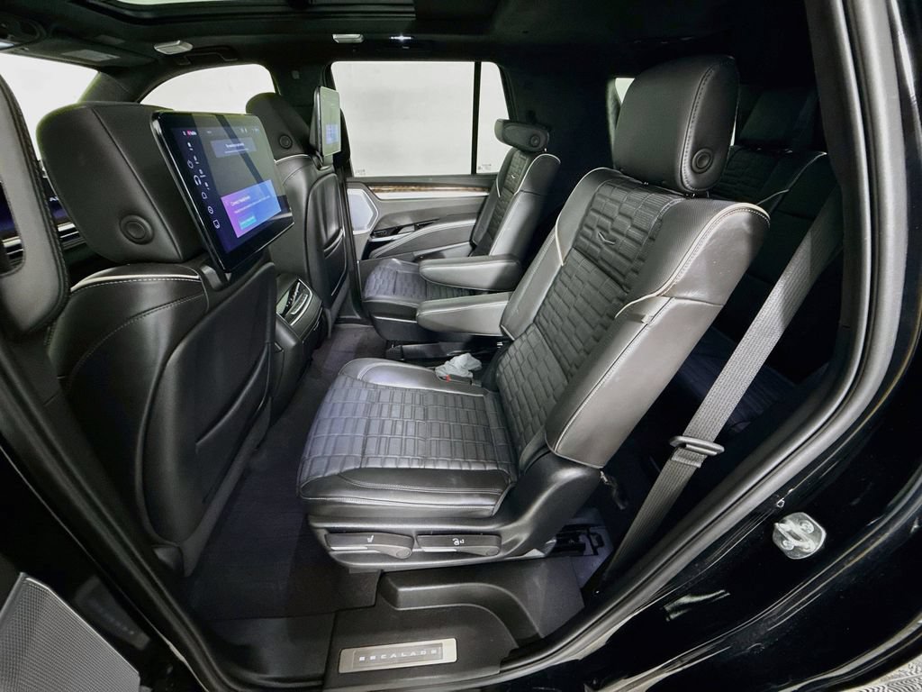 Used 2025 Cadillac Escalade Sport Platinum w/ LPO, ONYX Package AWD/4WD image 26