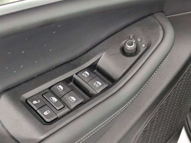 Certified 2024 Jeep Grand Cherokee L Limited w/ Luxury Tech Group II AWD/4WD image 12