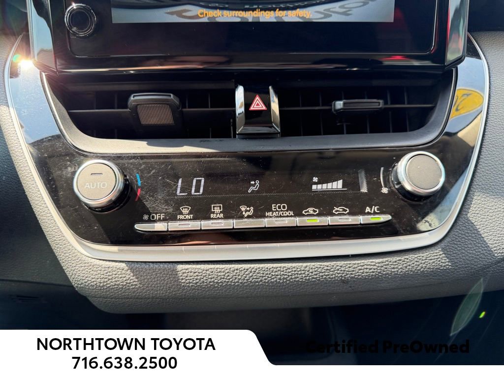 Used 2025 Toyota Corolla LE image 20