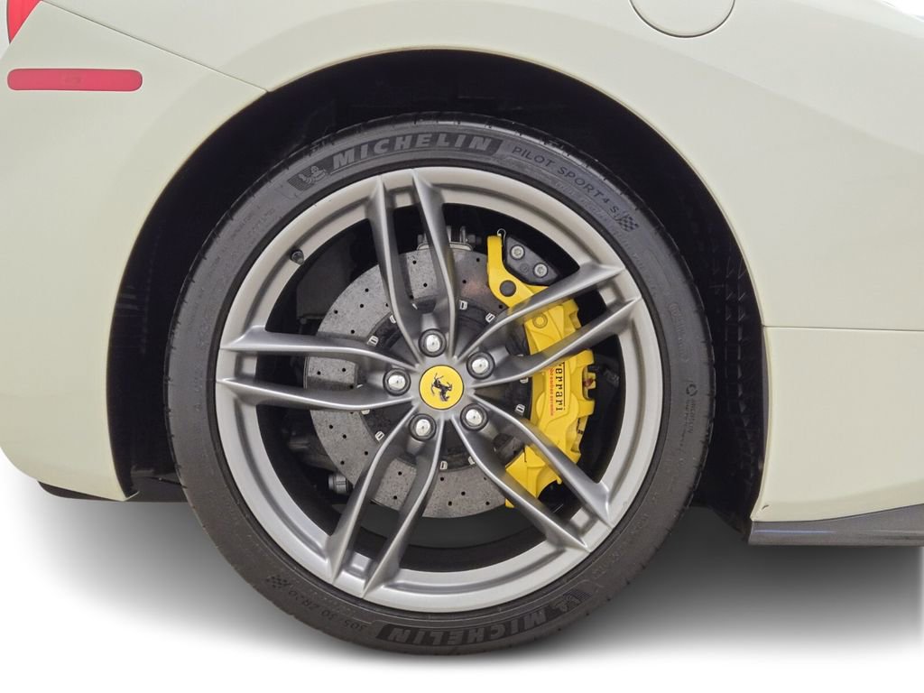 Used 2018 Ferrari 488 Spider image 7