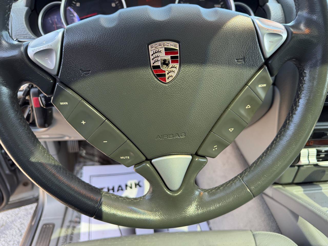 Used 2004 Porsche Cayenne S AWD/4WD image 35