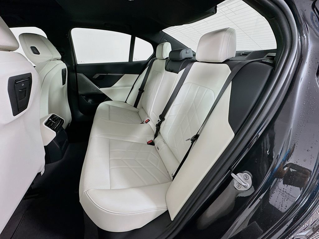 New 2026 BMW 530i w/ M Sport Package image 17