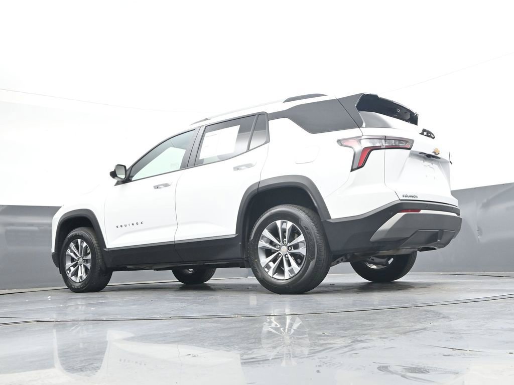 Used 2025 Chevrolet Equinox LT w/ Convenience Package II FWD image 39