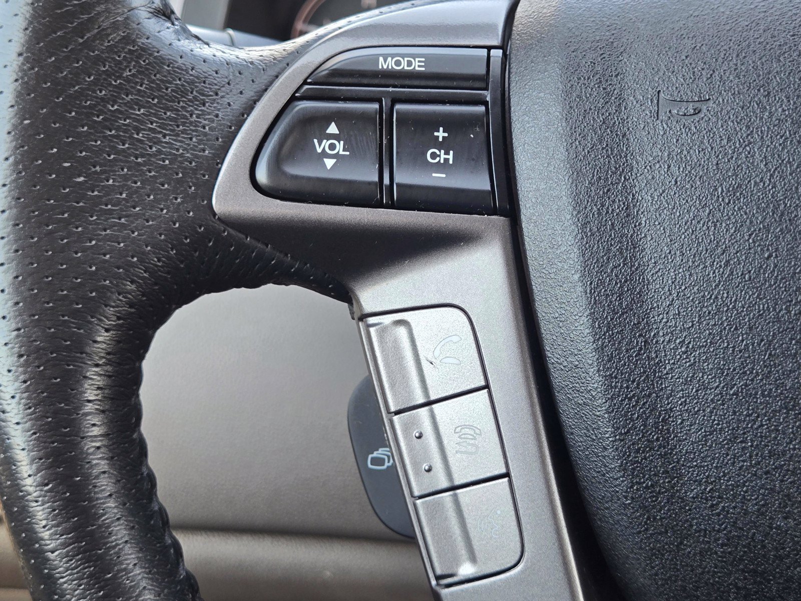 Used 2014 Honda Odyssey EX-L image 26