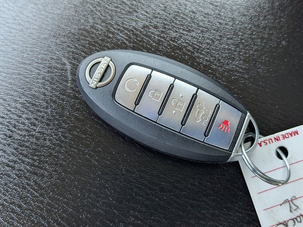 Used 2023 Nissan Armada SL w/ Captain's Chairs Package image 29