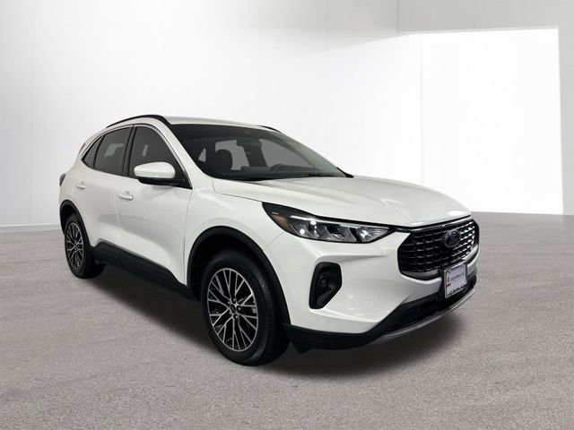 Used 2023 Ford Escape SE image 3