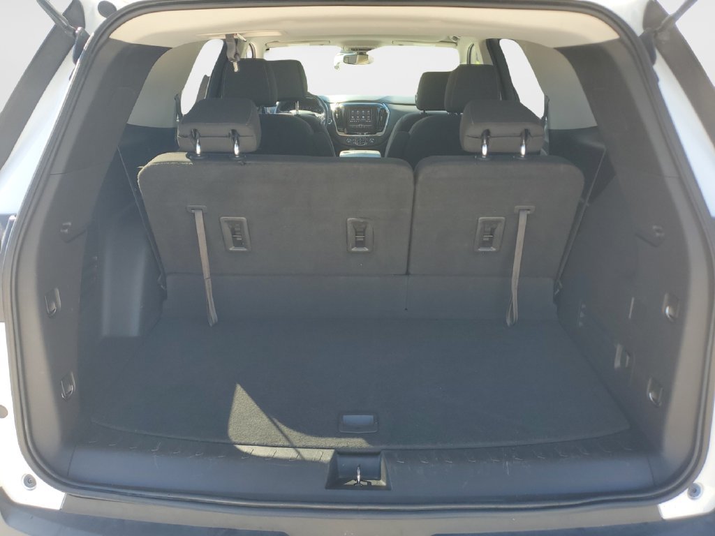 Used 2021 Chevrolet Traverse LT FWD image 9
