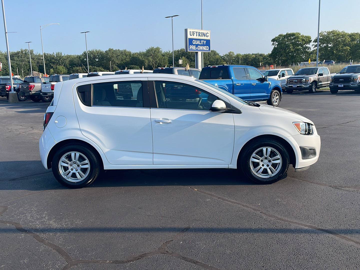 Used 2015 Chevrolet Sonic LT FWD image 6