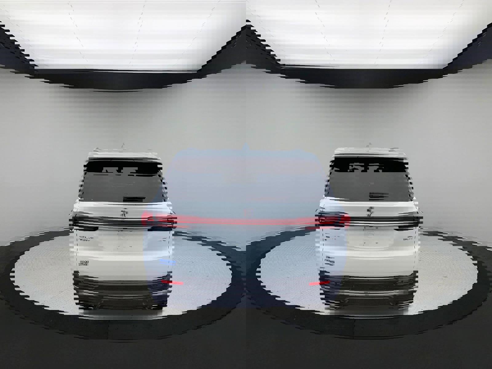 Used 2025 Buick Enclave Preferred image 7