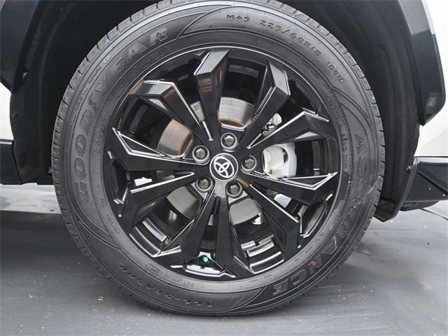Used 2022 Toyota RAV4 XSE image 16
