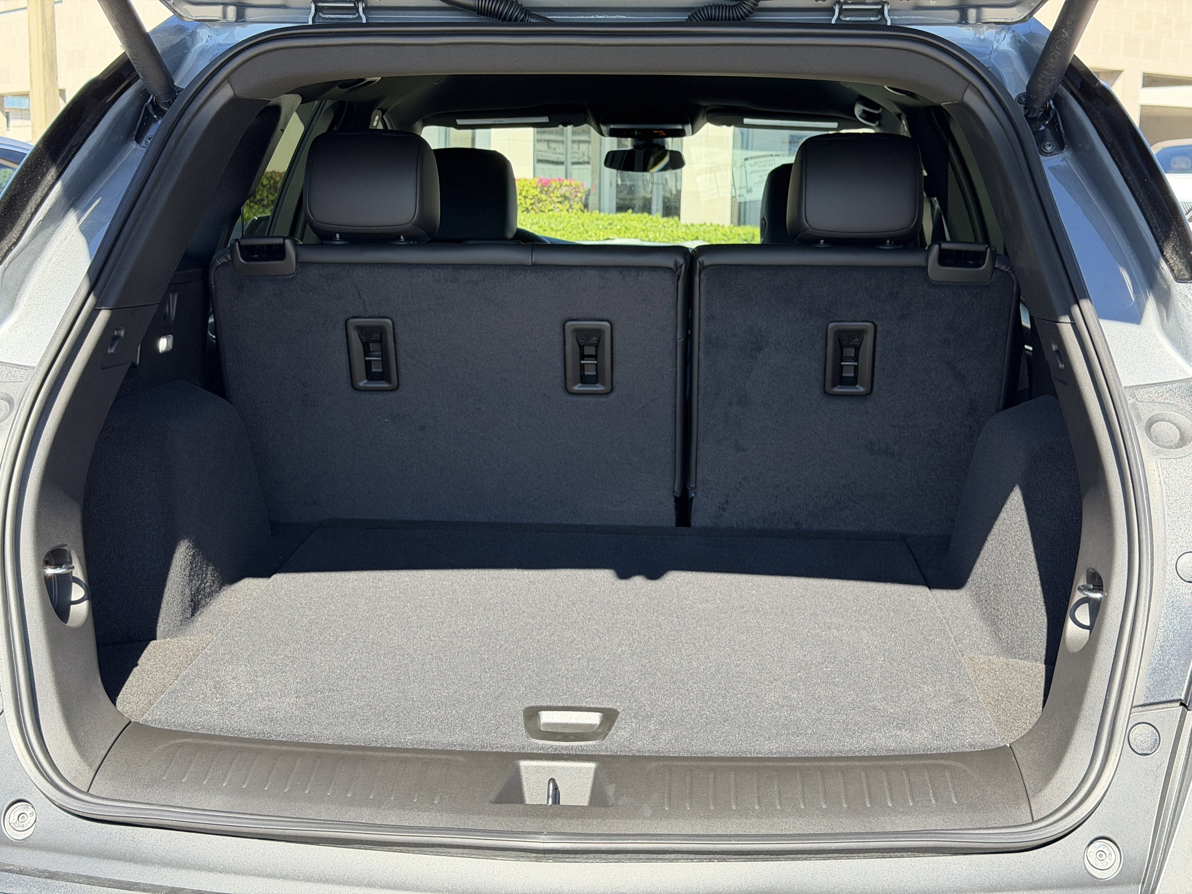 New 2026 Cadillac XT5 Luxury image 10