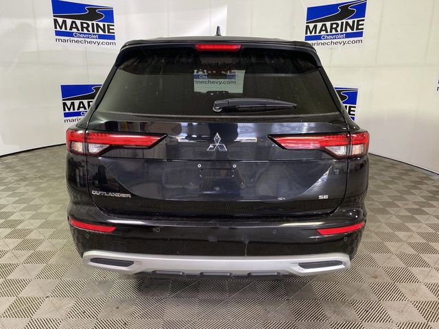 Used 2023 Mitsubishi Outlander SE image 17