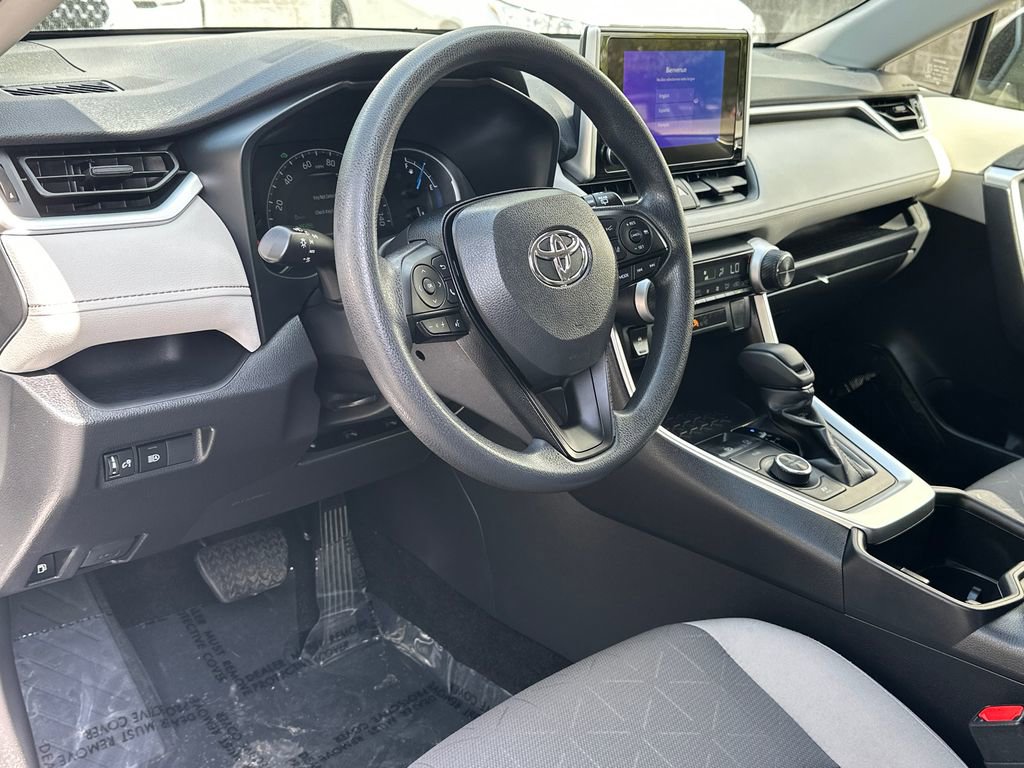 Certified 2025 Toyota RAV4 XLE AWD/4WD image 19