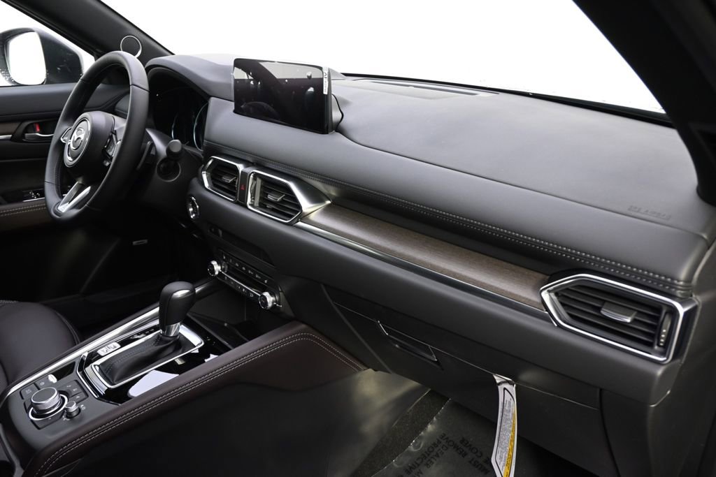 New 2025 MAZDA CX-5 Signature image 15