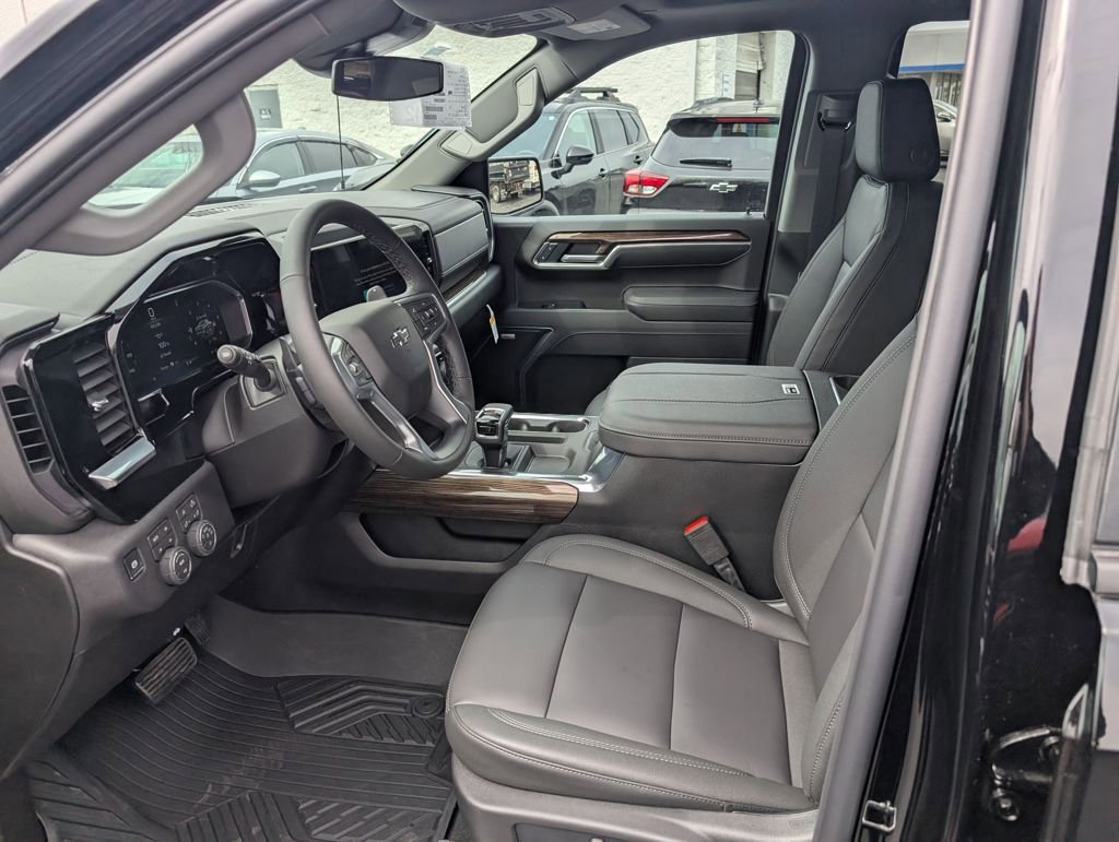 New 2026 Chevrolet Silverado 1500 RST w/ RST All Star Premium Package image 13