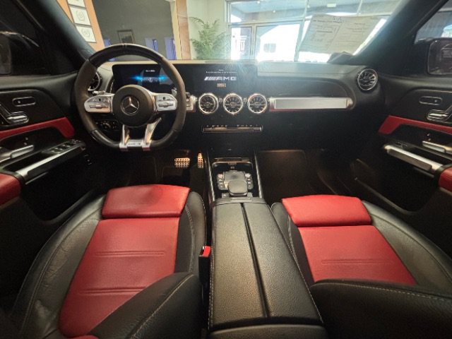 Used 2022 Mercedes-Benz GLB 35 AMG 4MATIC image 9