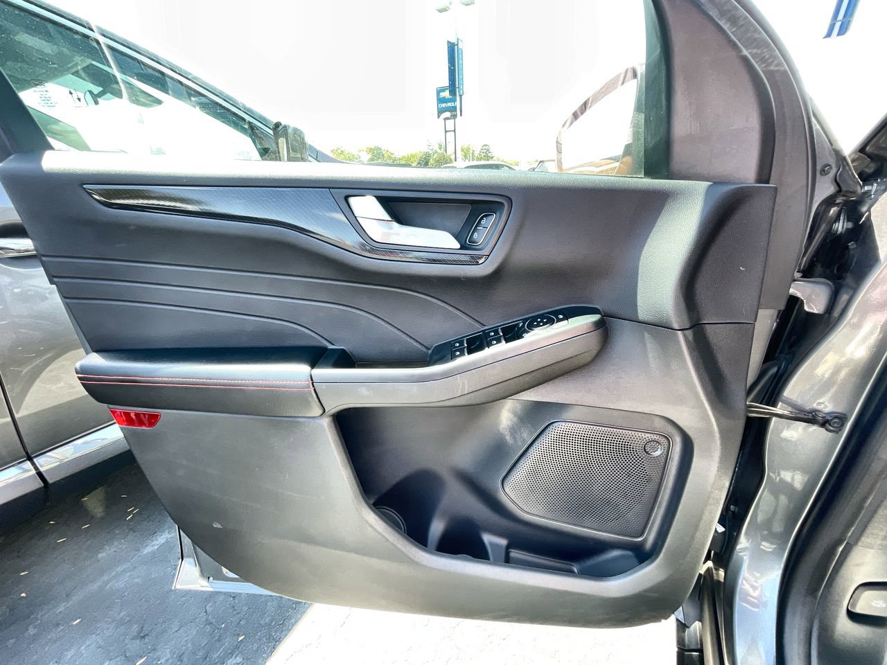 Used 2024 Ford Escape ST-Line w/ Tech Pack #1 FWD image 22