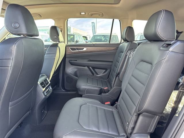 New 2026 Volkswagen Atlas SEL image 9