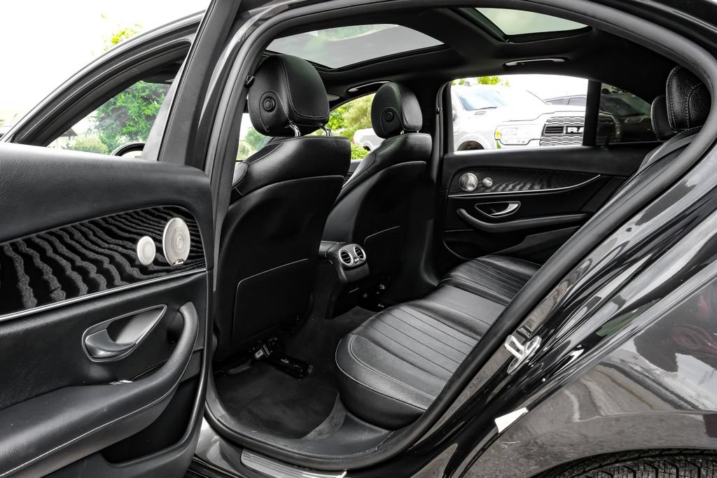 Used 2021 Mercedes-Benz E 350 4MATIC Sedan w/ Premium Package image 44
