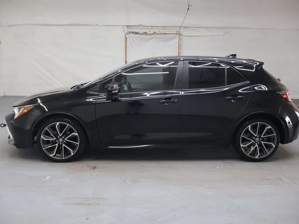 Used 2019 Toyota Corolla XSE FWD image 4