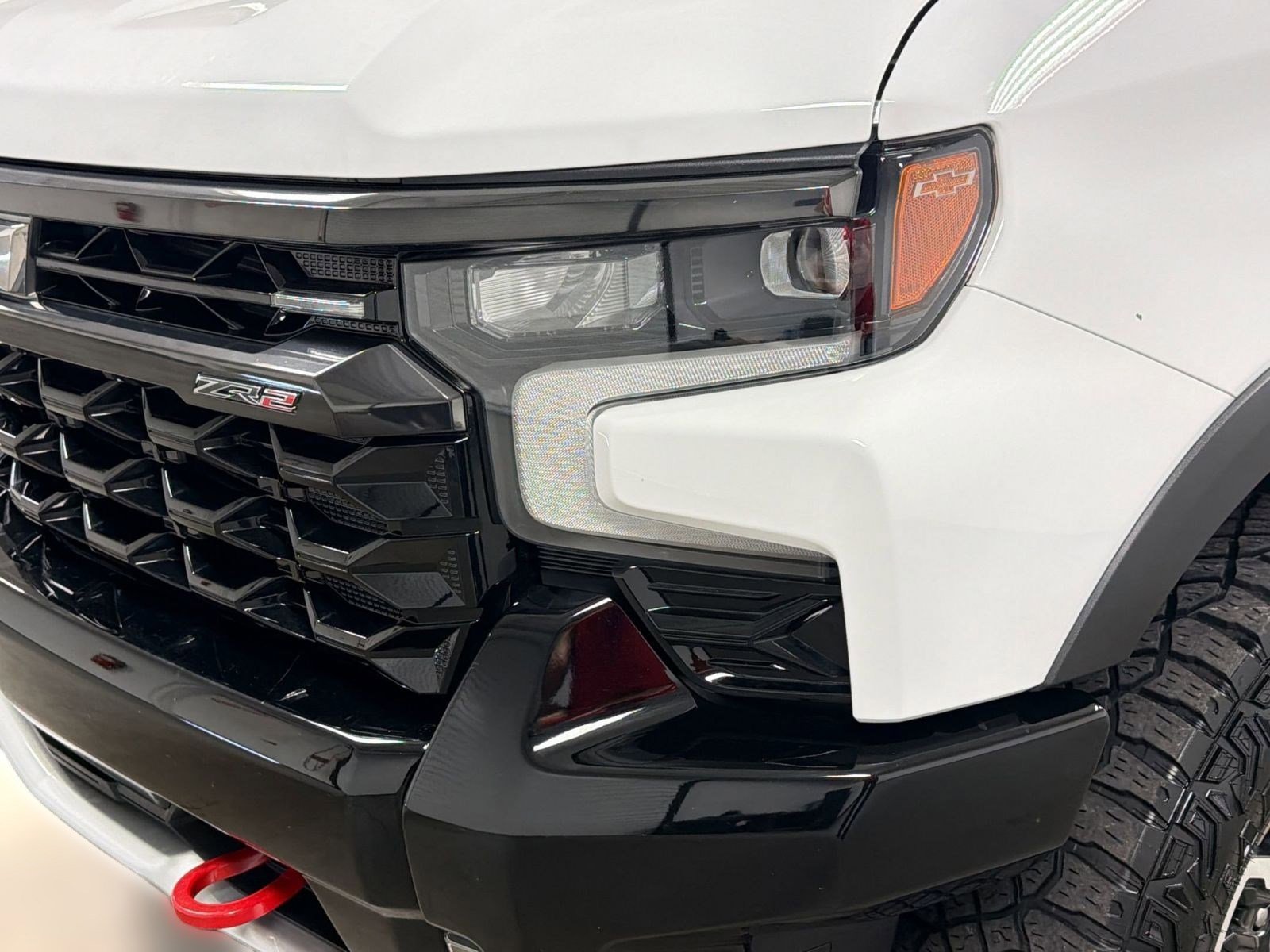 Used 2024 Chevrolet Silverado 1500 ZR2 w/ Technology Package AWD/4WD image 9