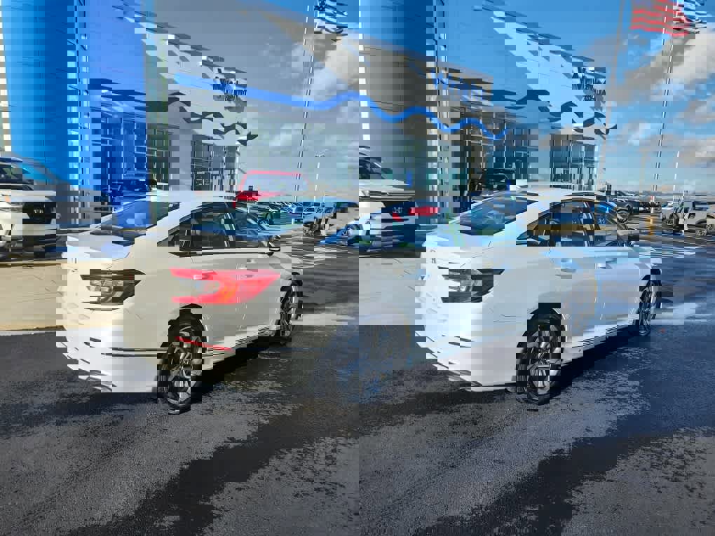 Used 2018 Honda Accord EX-L image 2